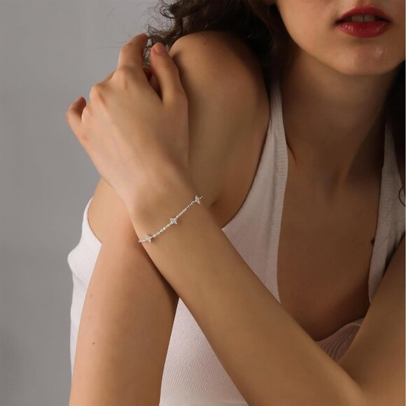 Sterling Silver Round Clover Link Chain Ring Bracelet Hand Chain for Women - Picture 2 of 7